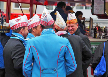 Straßenkarnevalseröffnung-Maternusplatz-2016